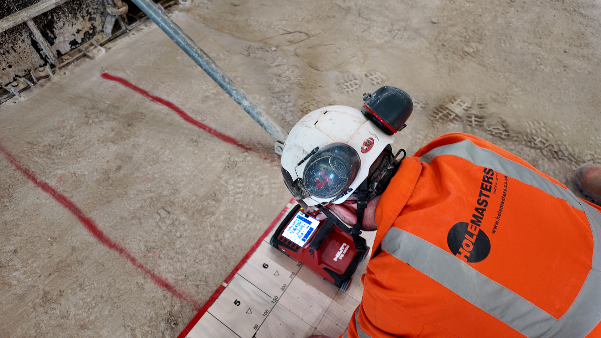 Ferro scanning operative on site